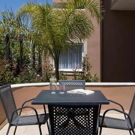 Lena Mare Boutique Otel Acharavi (Corfu)