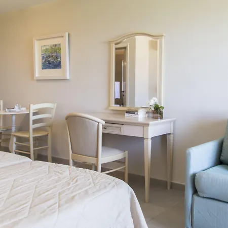Lena Mare Boutique 4*