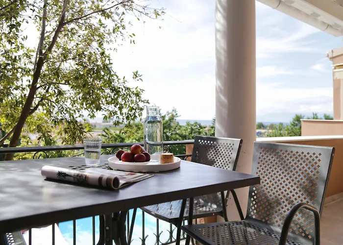 Lena Mare Ξενοδοχείο Αχαράβη